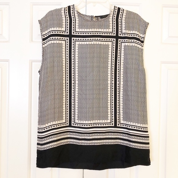 Rachel Zoe silk white black geometric top. 8. EUC. - Picture 1 of 8
